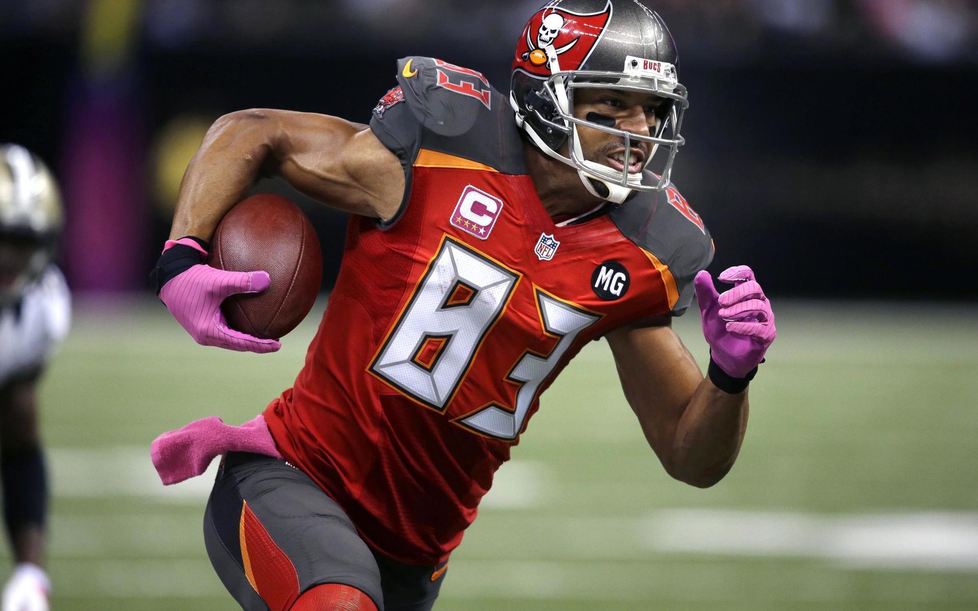 Tidigare NFL-stjärnan Vincent Jackson hittades död på ett hotellrum.