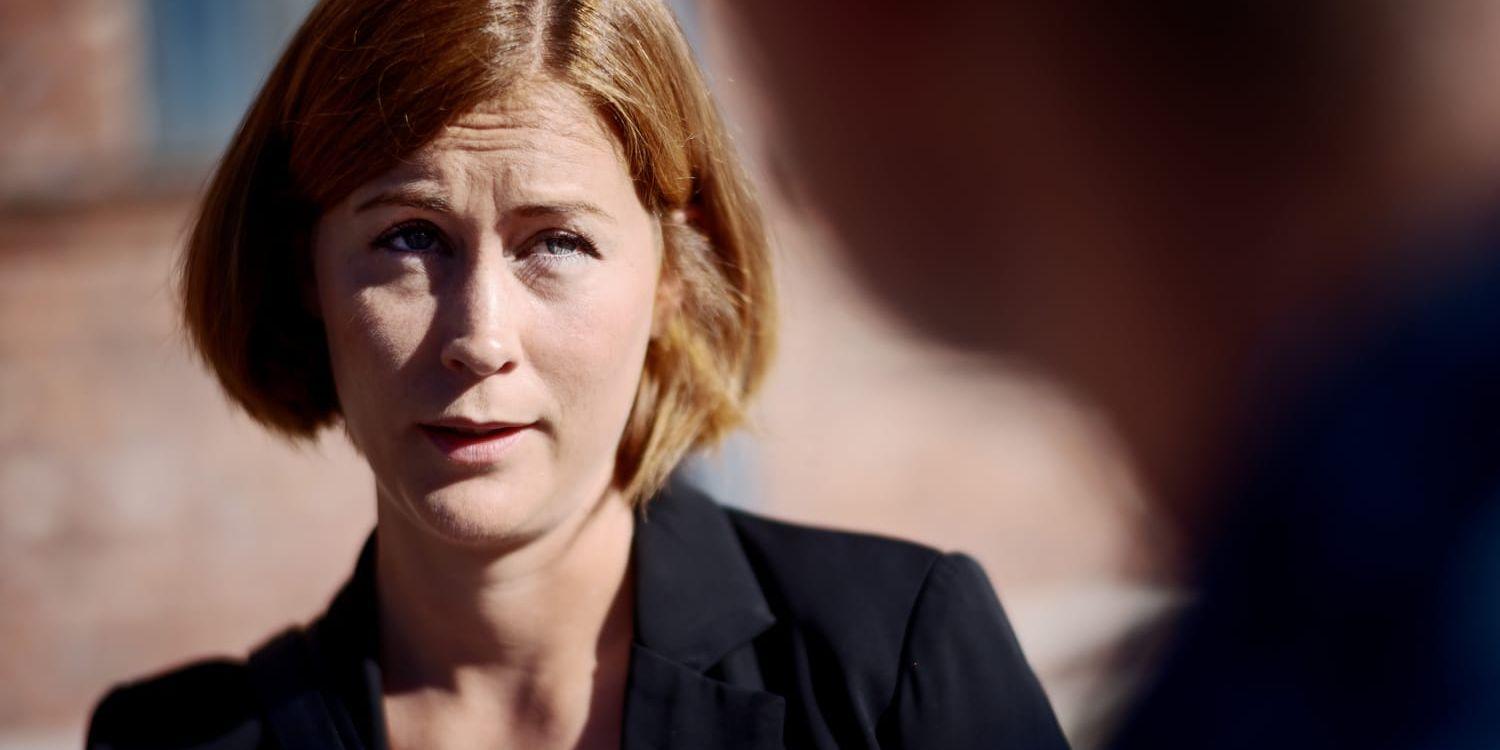 Emmyly Bönfors, kommunalråd för Centerpartiet i Göteborg, intar en nyckelroll i formandet av ett nytt styre. 