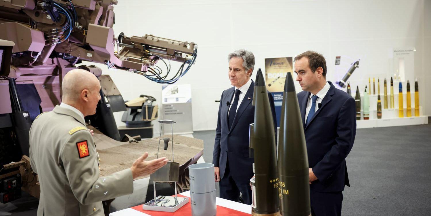 USA:s utrikesminister Antony Blinken med Frankrikes försvarsminister Sebastien Lécornu i Versaille, Frankrike.