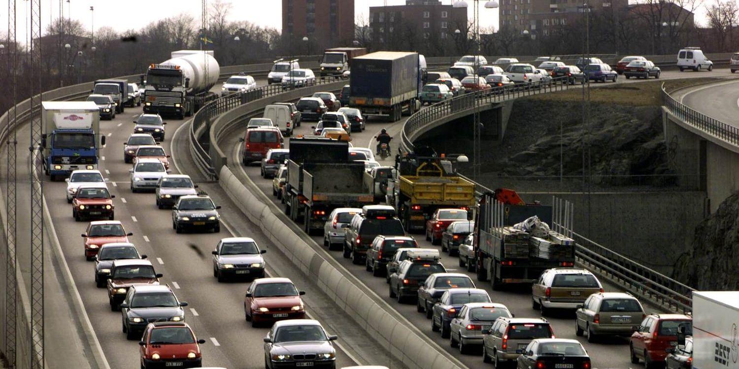 Transporterna står för en stor del av utsläppen – och står högt upp på listan över klimatåtgärderna i många kommuner.