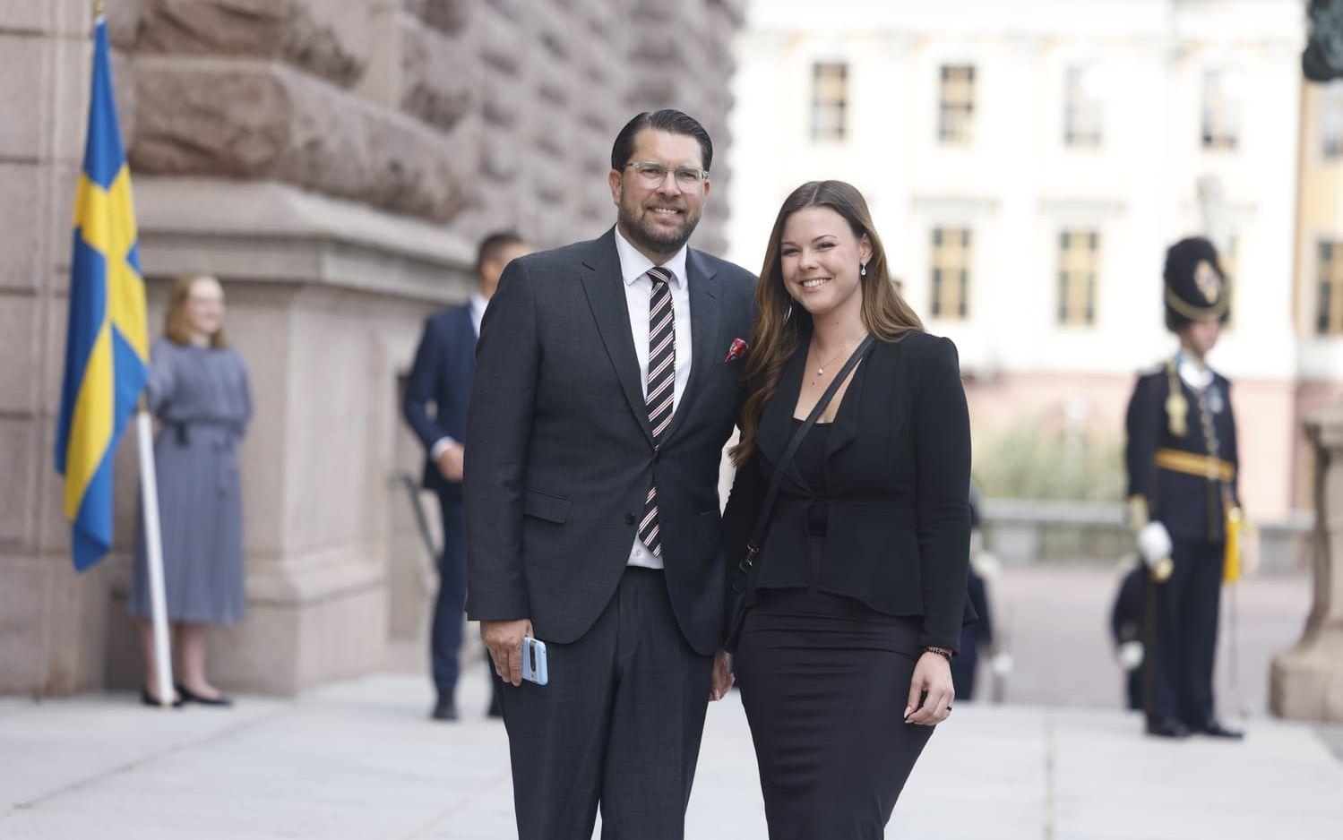 Jimmy Åkesson (SD) tillsammans med fästmön Matilda Kärnerup.