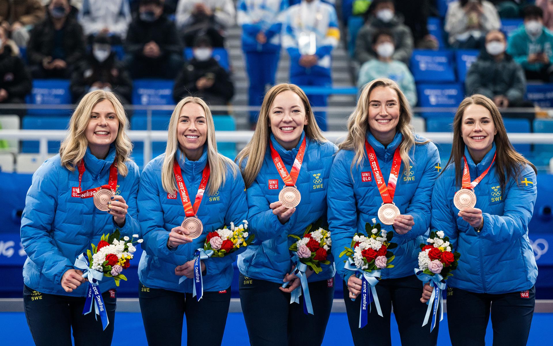 Johanna Hedlin, Sofia Mabergs, Agnes Knochenhauer, Sara McManus och Anna Hasselborg stod på podiet tillsammans under OS.