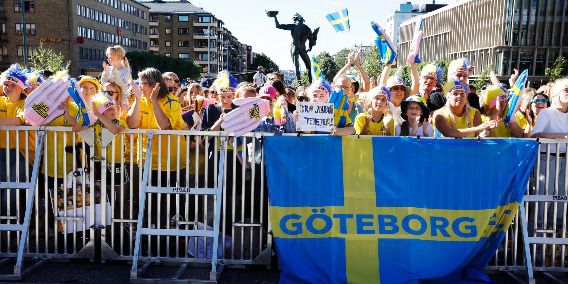 Göteborg växer så det knakar och vi blir allt fler. Bilden är från 2019, när Götaplatsen fylldes med firande människor som tog emot bronshjältarna i svenska landslaget.