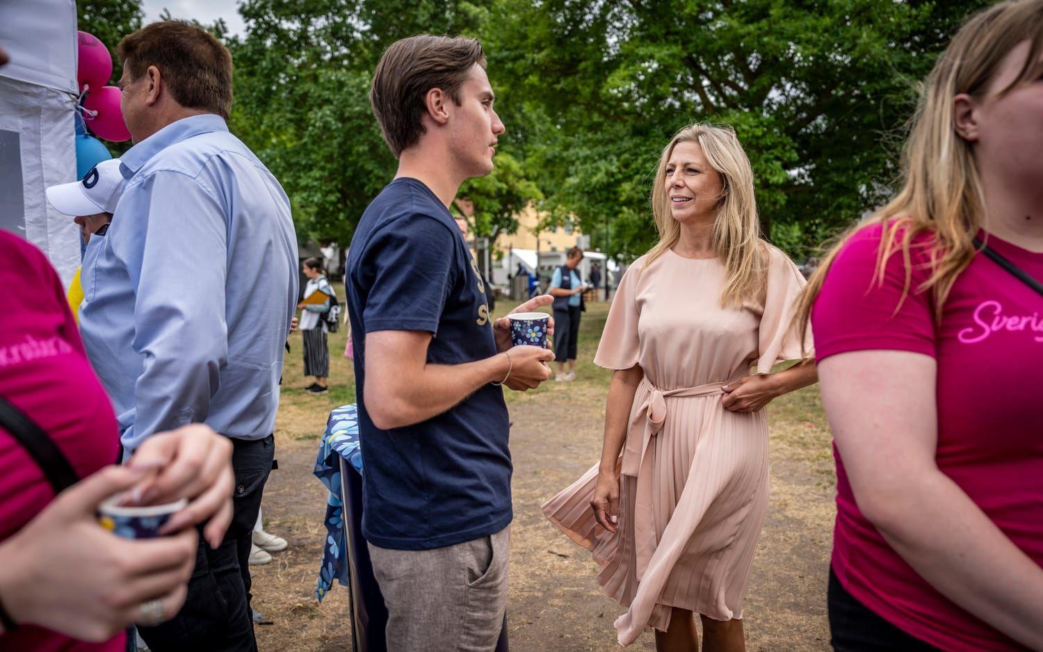 Linda Lindberg, gruppledare för Sverigedemokraterna, ska hålla tal i Almedalen. 