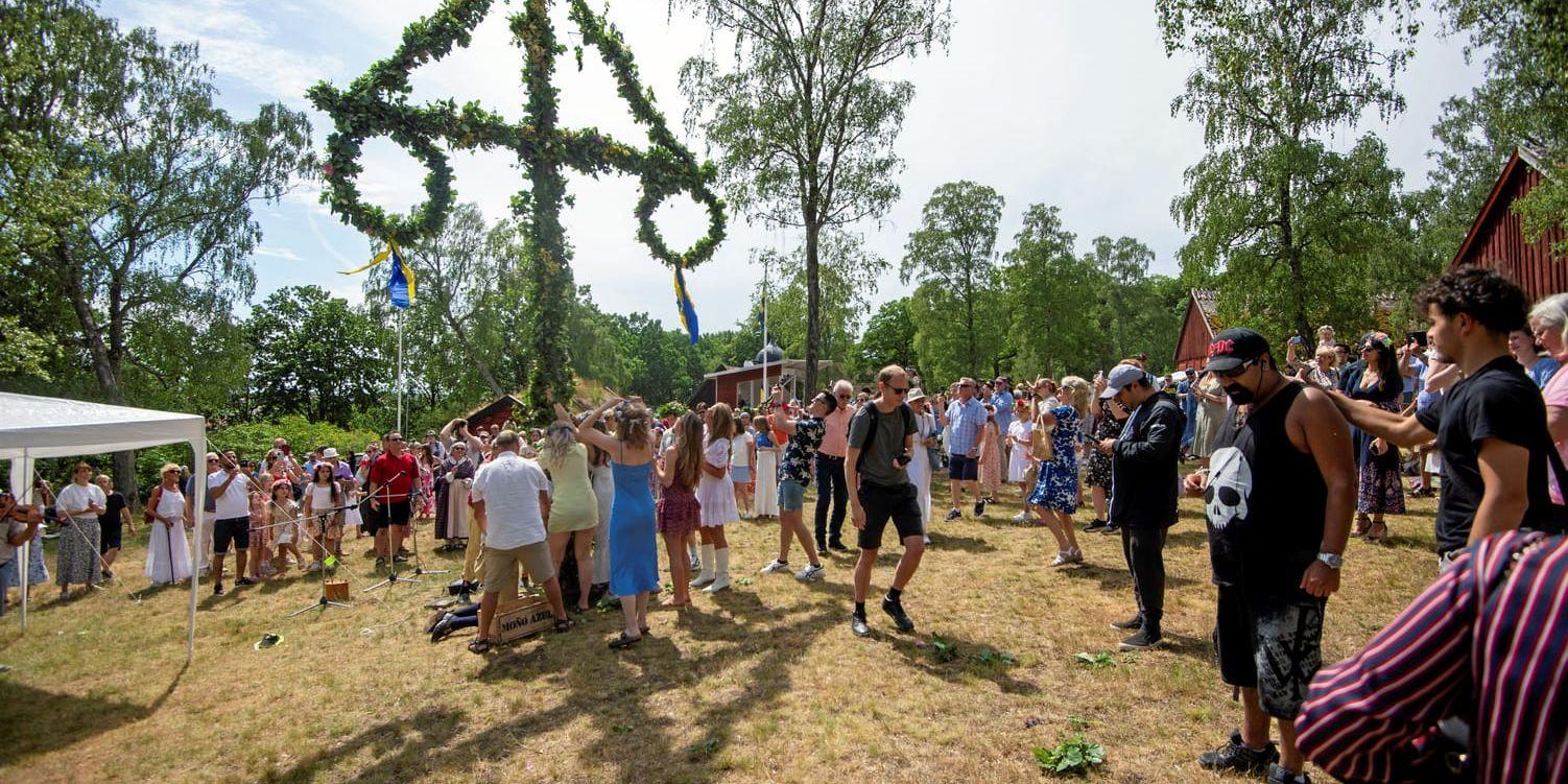 Det lutar åt en solig midsommar.