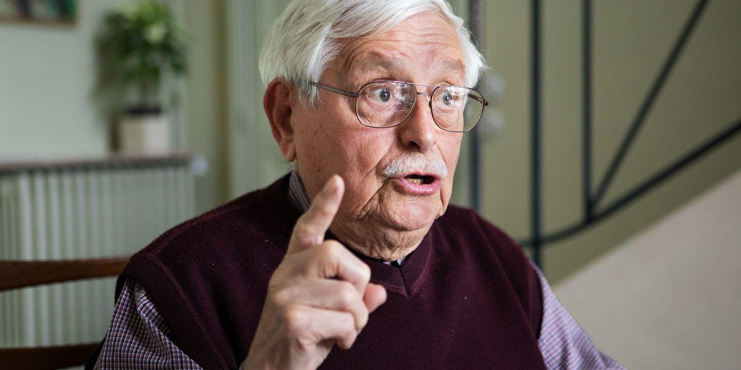 Henri Pageau-Clarac, 90, berättar vagt om tiden när livet som homosexuell var tabubelagt i Frankrike.