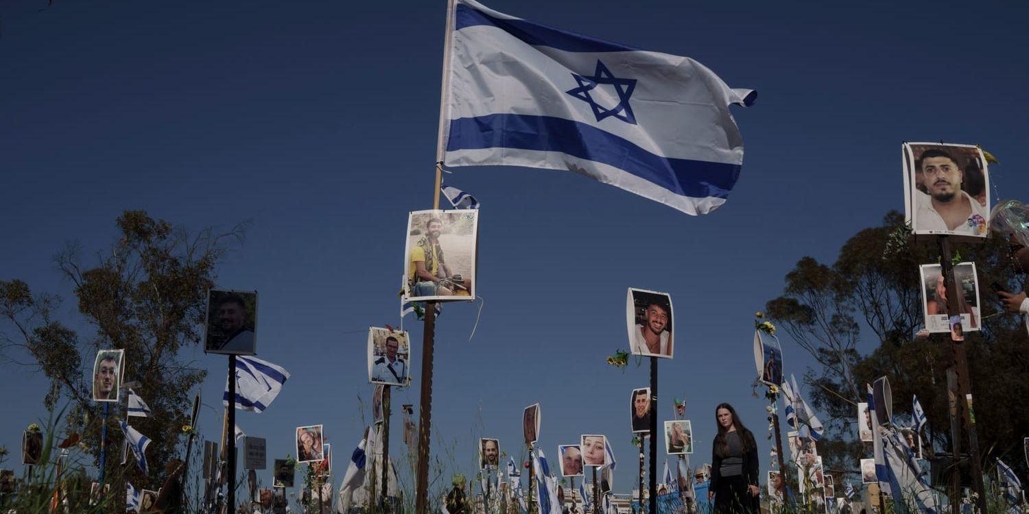 Festivalområdet i södra Israel har förvandlats till en minnesplats över dem som dödades i Hamas terrorattack den 7 oktober 2023. Bild tagen i mars.