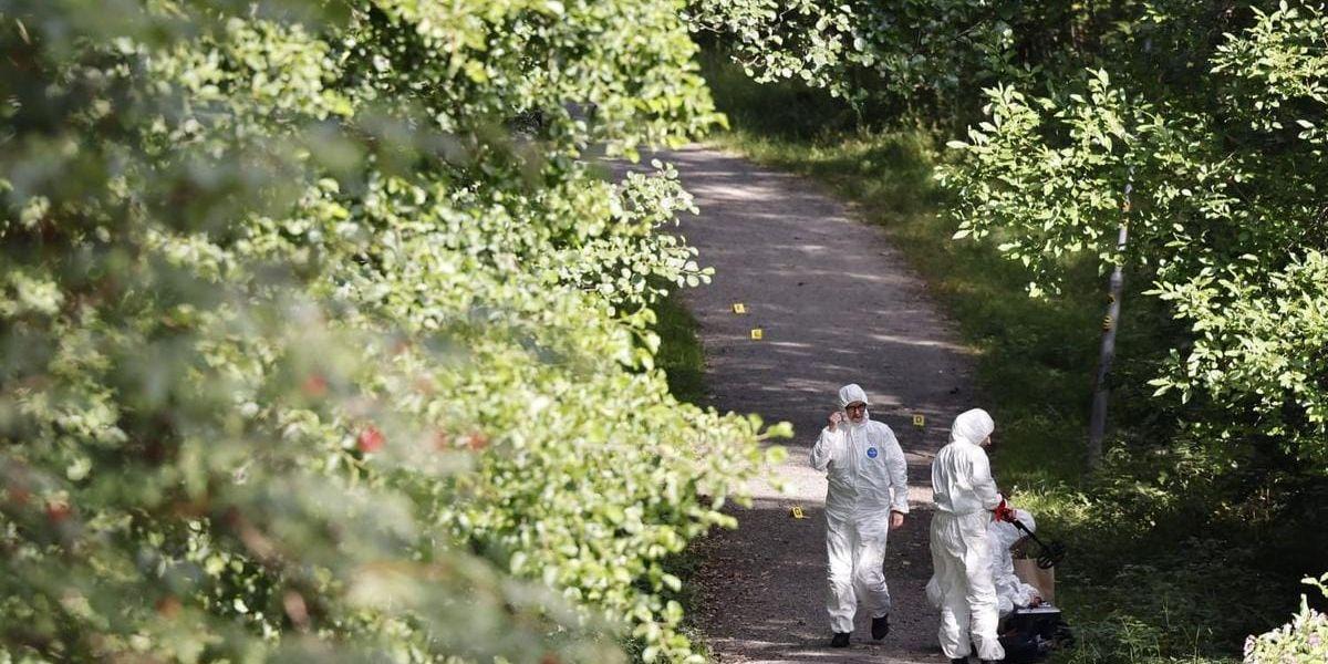 En man i 25-årsåldern sköts till döds.