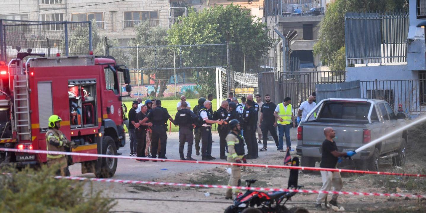 Raketen slog ner på en fotbollsplan i Majdal Shams på den av Israel annekterade Golanhöjderna.