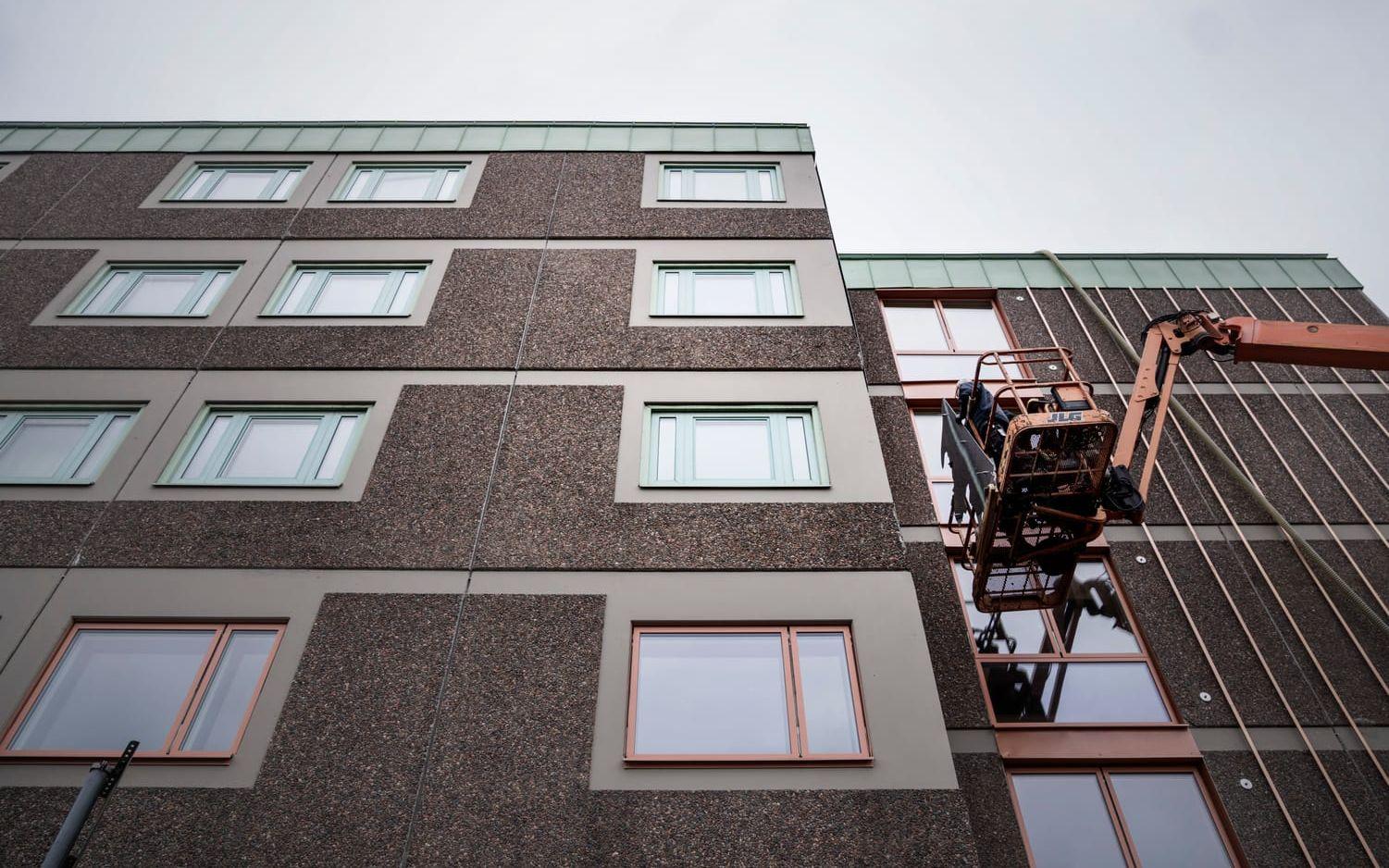 Nästa vecka blir det inflyttning i de nyrenoverade lägenheterna på Kustgatan.