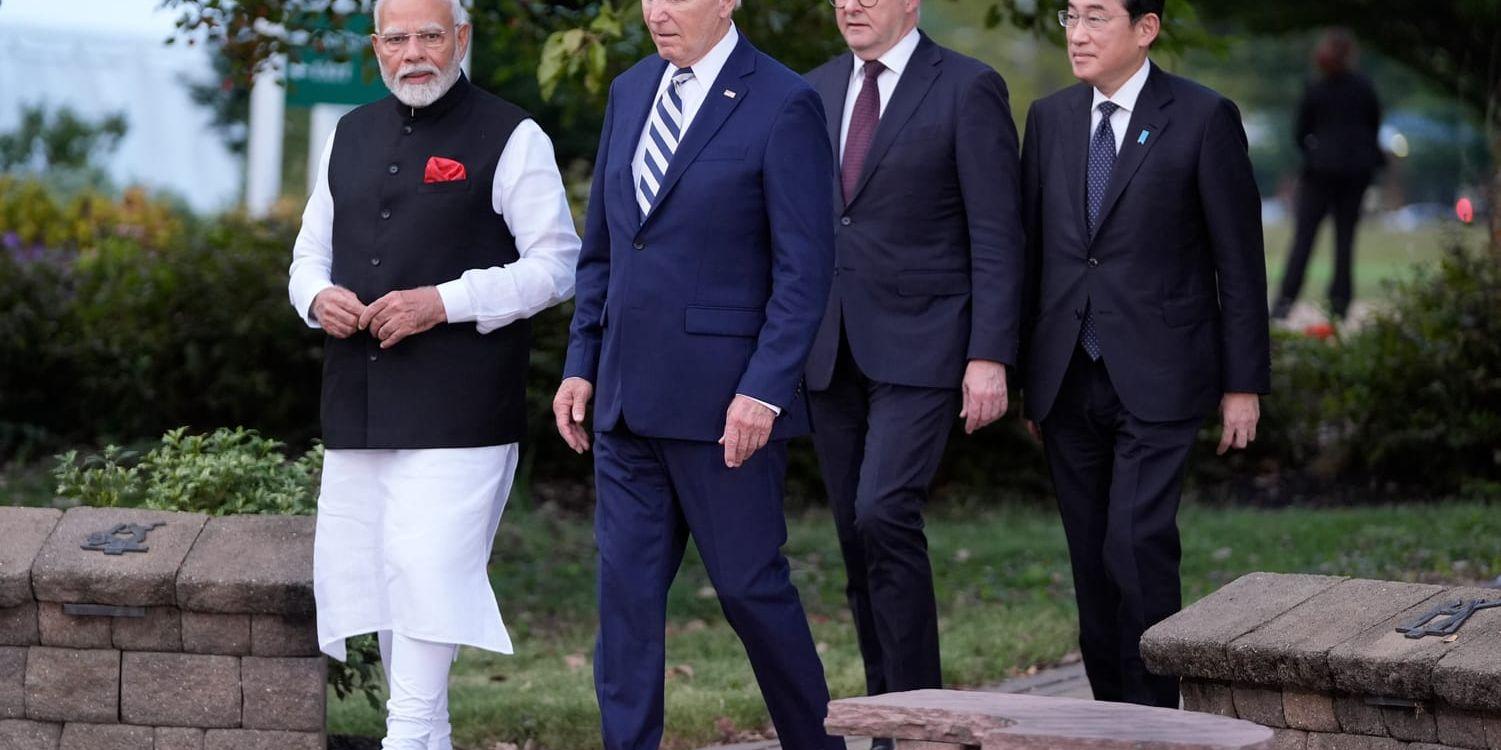 USA:s president Joe Biden har mött Indiens premiärminister Narendra Modi (t v) Australiens premiärminister Anthony Albanese (bakom Biden) och Japans premiärminister Fumio Kishida i Delaware i USA.