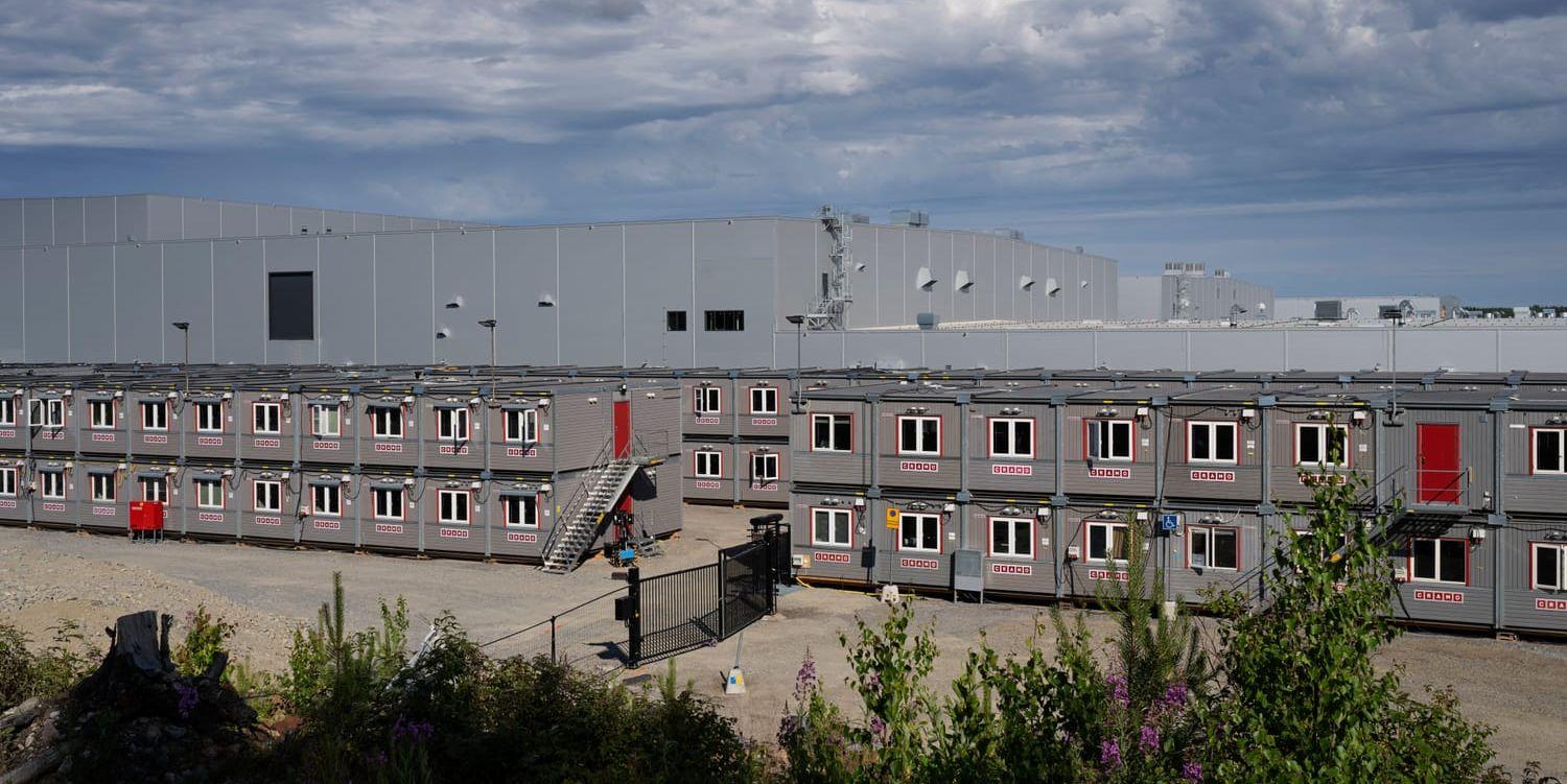 Northvolts fabrik i Skellefteå juni 2024. Tre män som arbetat här har omkommit under oklara omständigheter och det finns en oro för att det har med arbetsplatsen att göra.