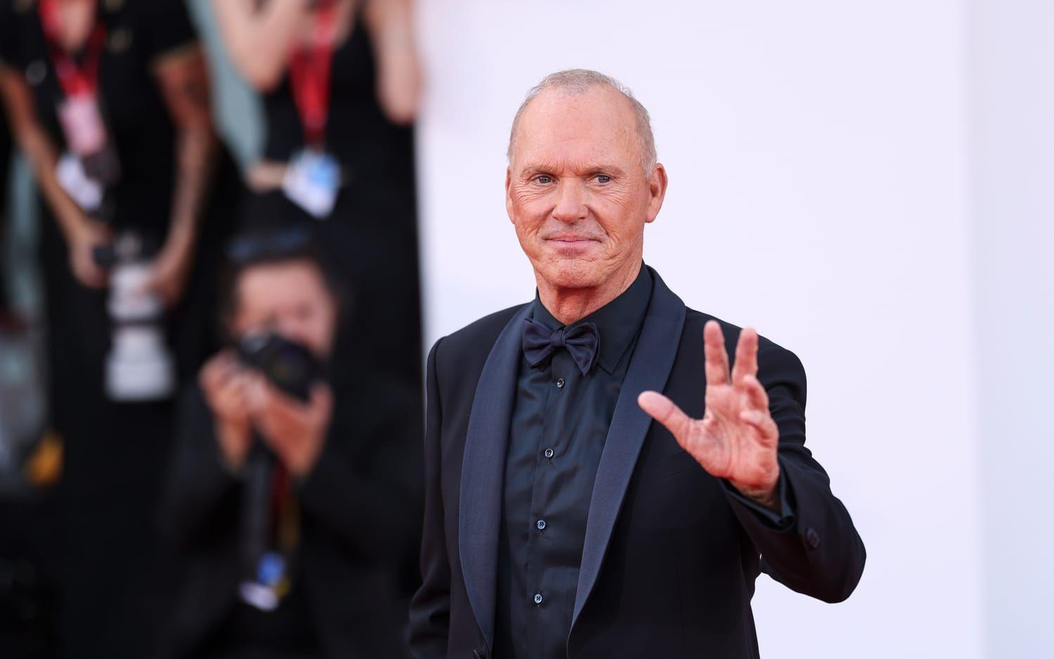 Michael Keaton är tillbaka i nya storfilmen "Beetlejuice Beetlejuice” som också öppnar årets festival i Venedig.