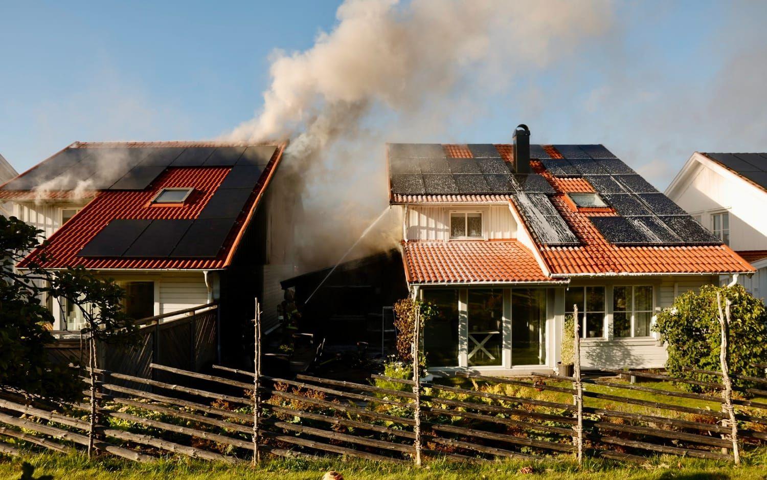 Flera personer i området ringde in om branden.